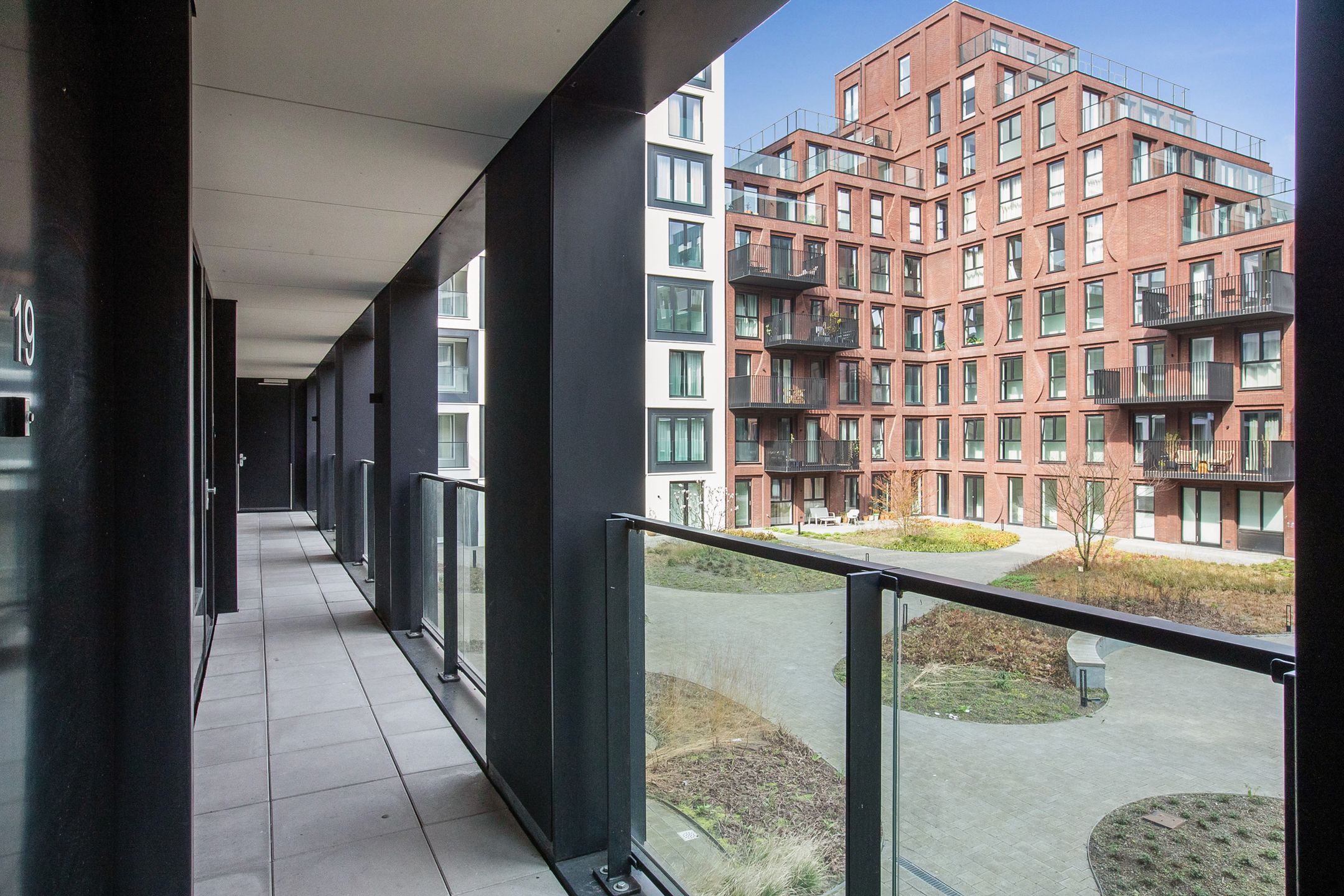 Foto 30 van Mies van der Rohestraat 19