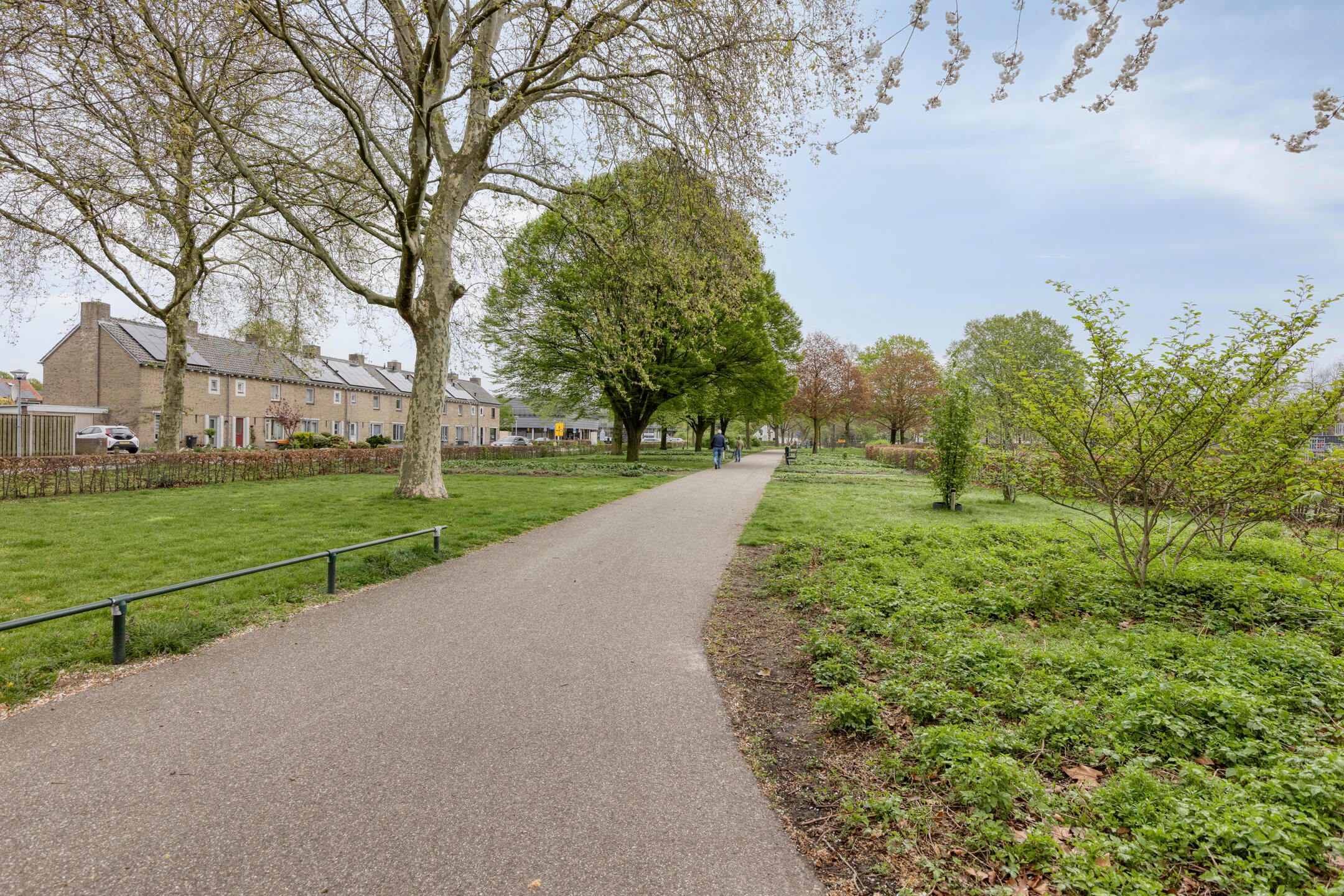 Photo 27 of Begoniastraat 9