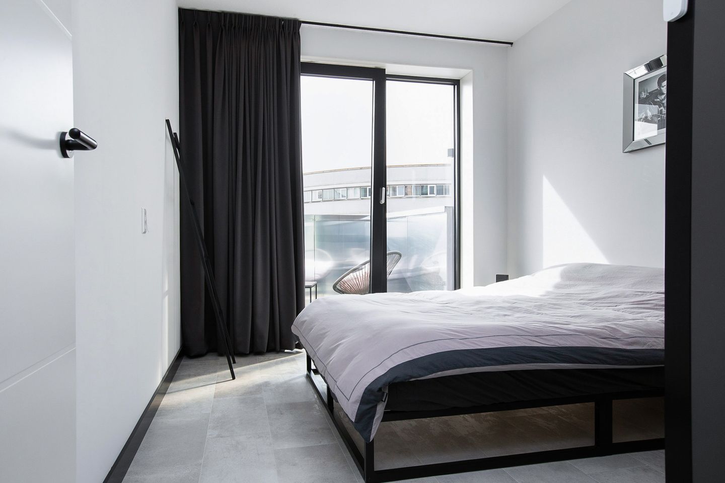 Foto 14 van Mies van der Rohestraat 19