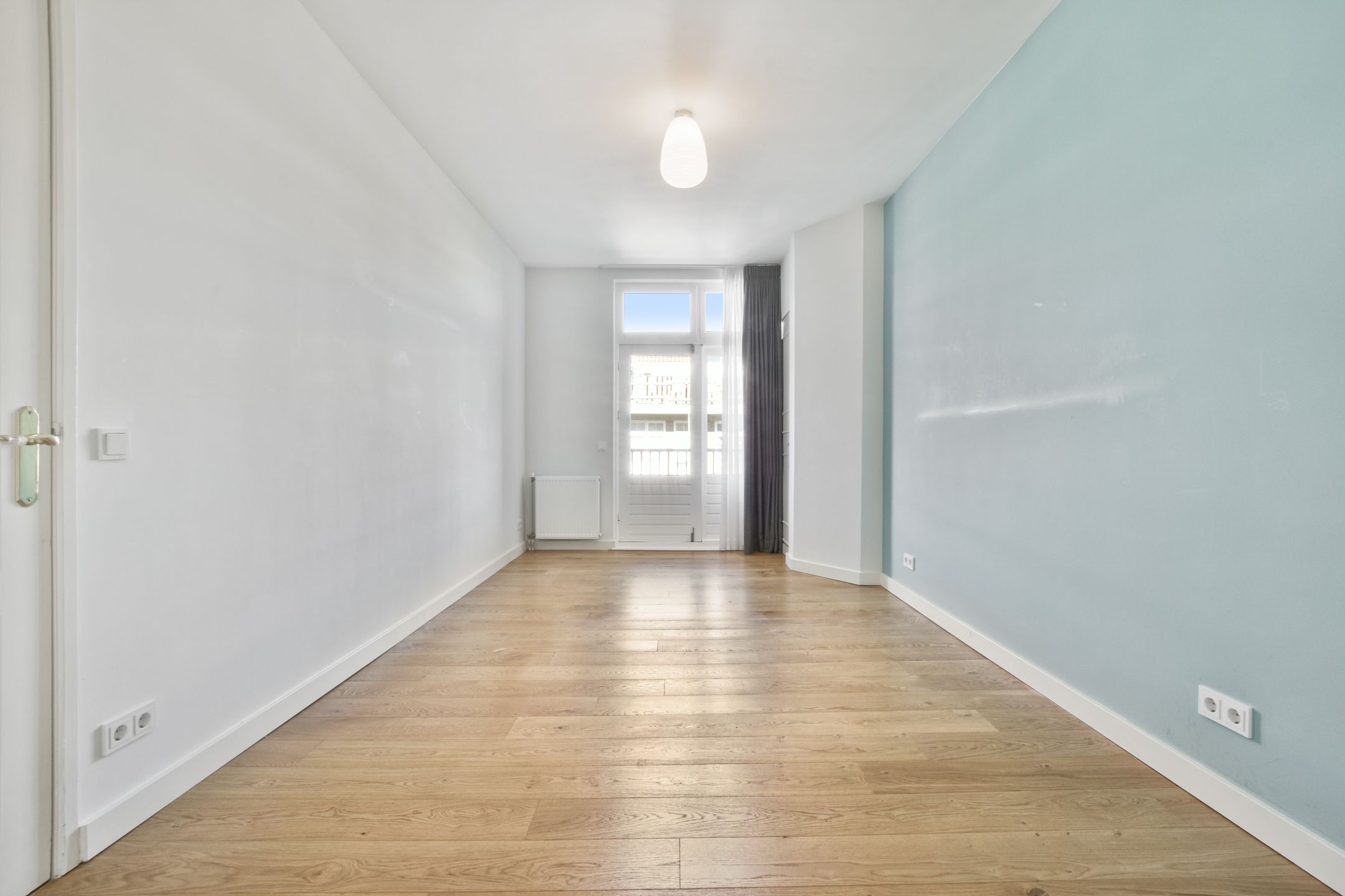 Photo 15 of Kromme Leimuidenstraat 24-2