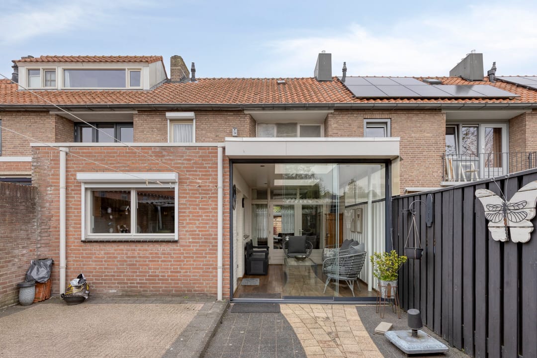 Photo 26 of Begoniastraat 9