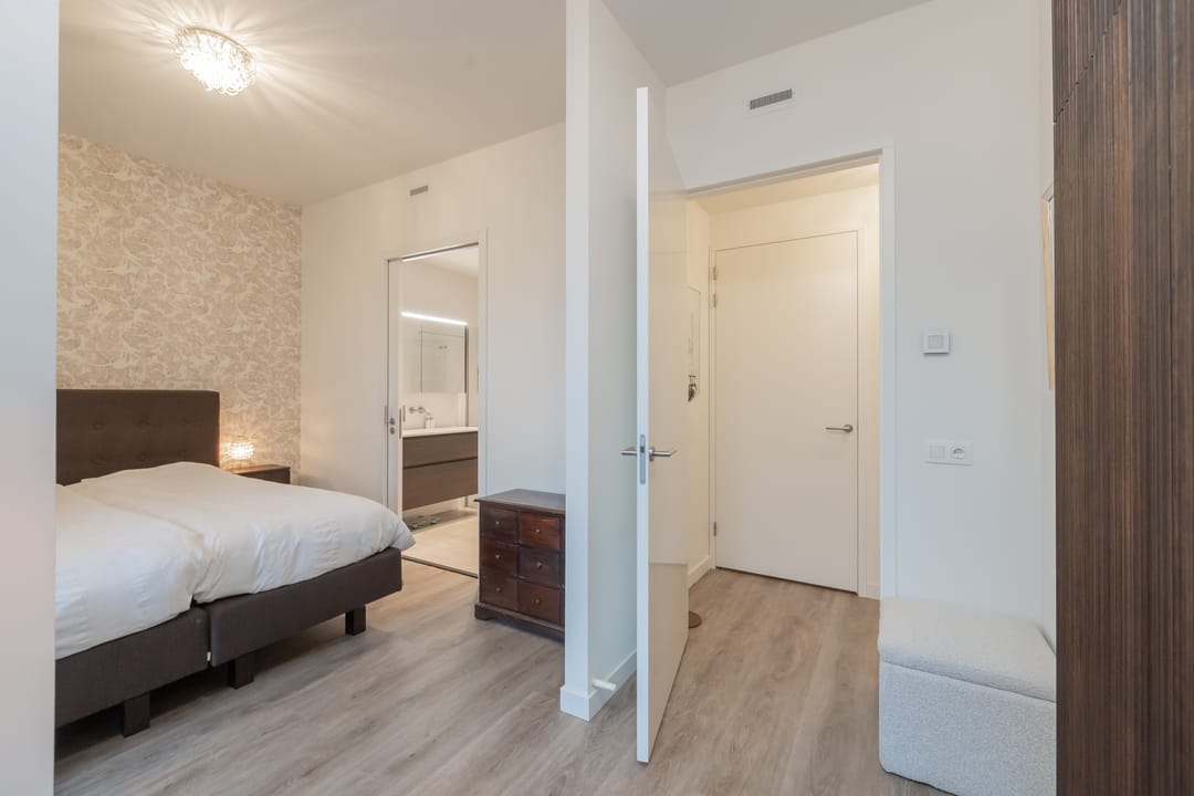 Foto 16 van Burgemeester Rijnderslaan 642