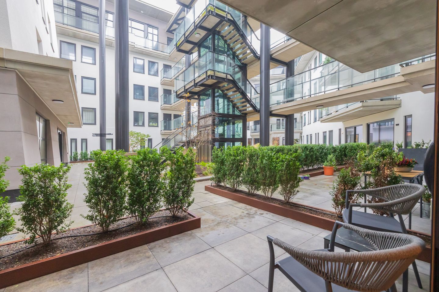 Foto 20 van Burgemeester Rijnderslaan 642