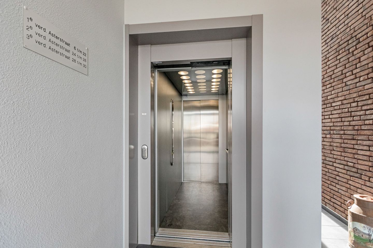 Foto 10 van Asterstraat 6