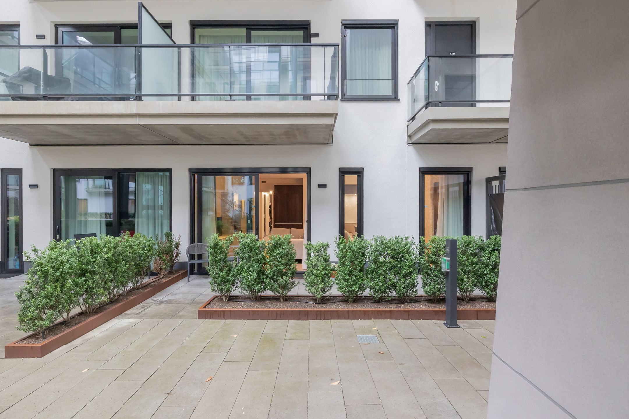 Foto 21 van Burgemeester Rijnderslaan 642