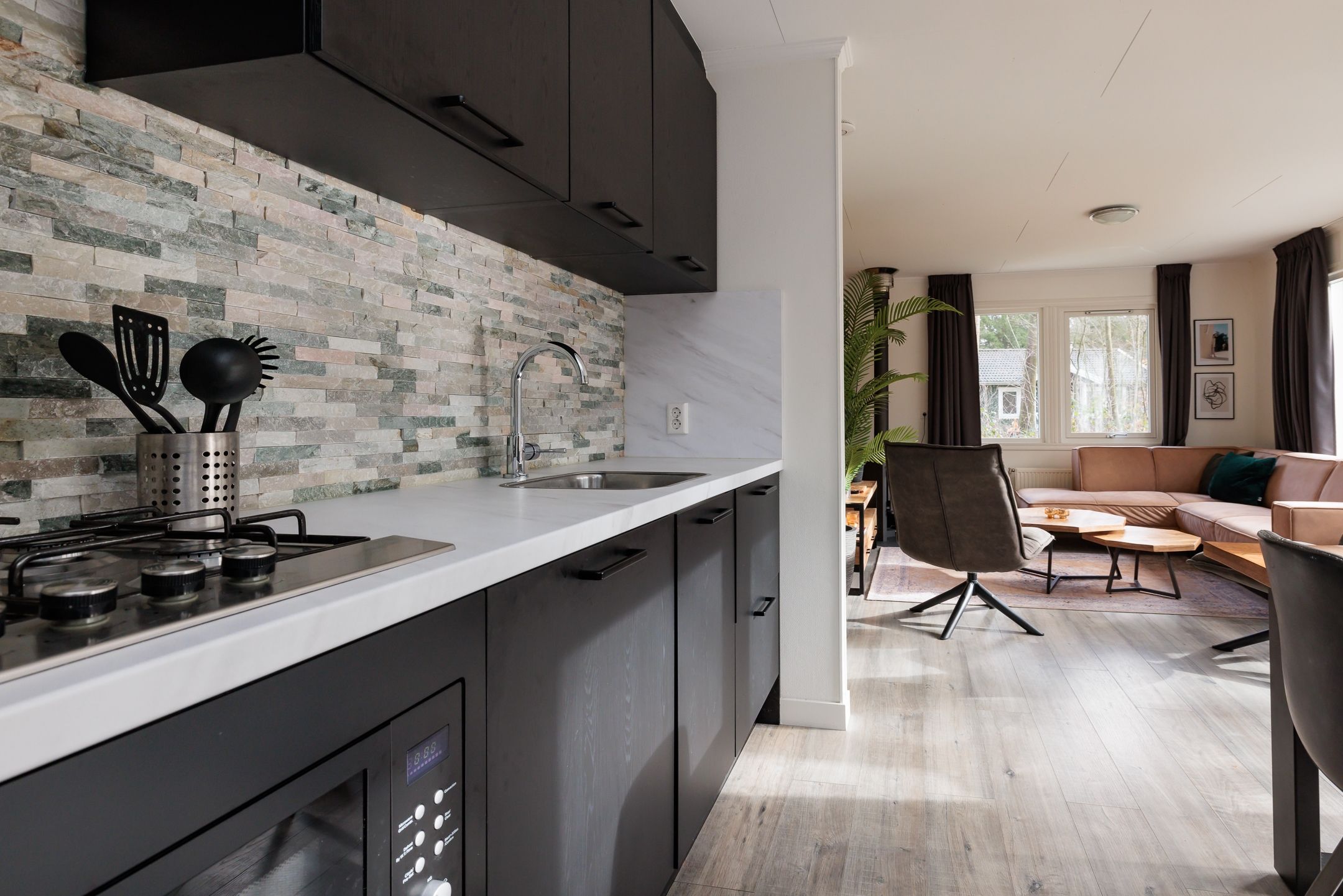 Photo 15 of Witteveen 2-204