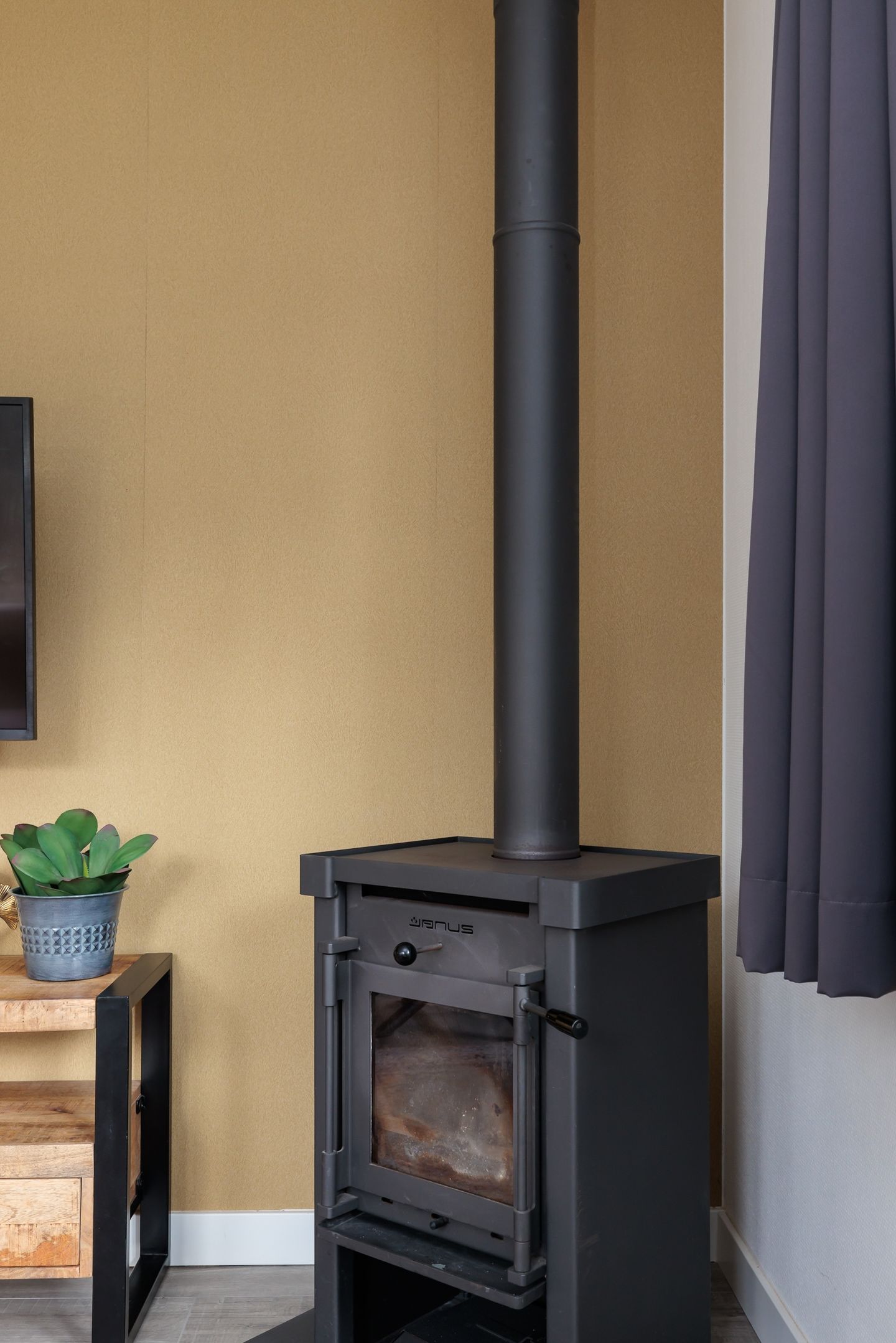 Photo 19 of Witteveen 2-204