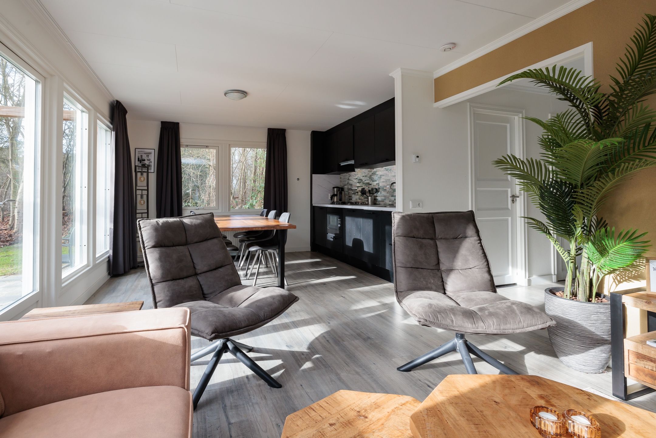 Photo 12 of Witteveen 2-204