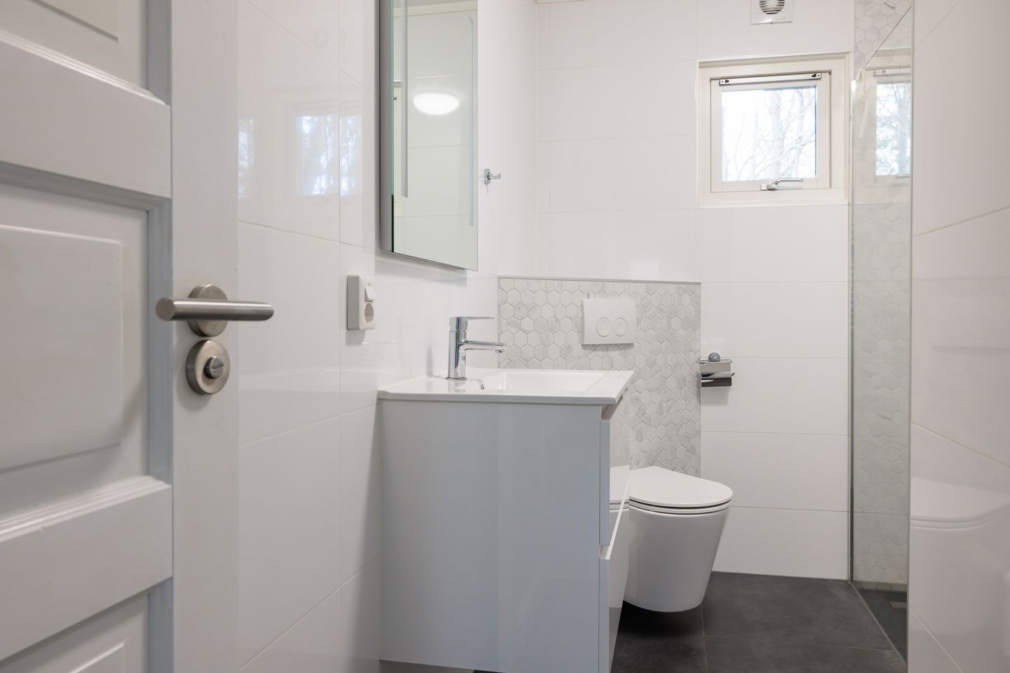 Photo 29 of Witteveen 2-204