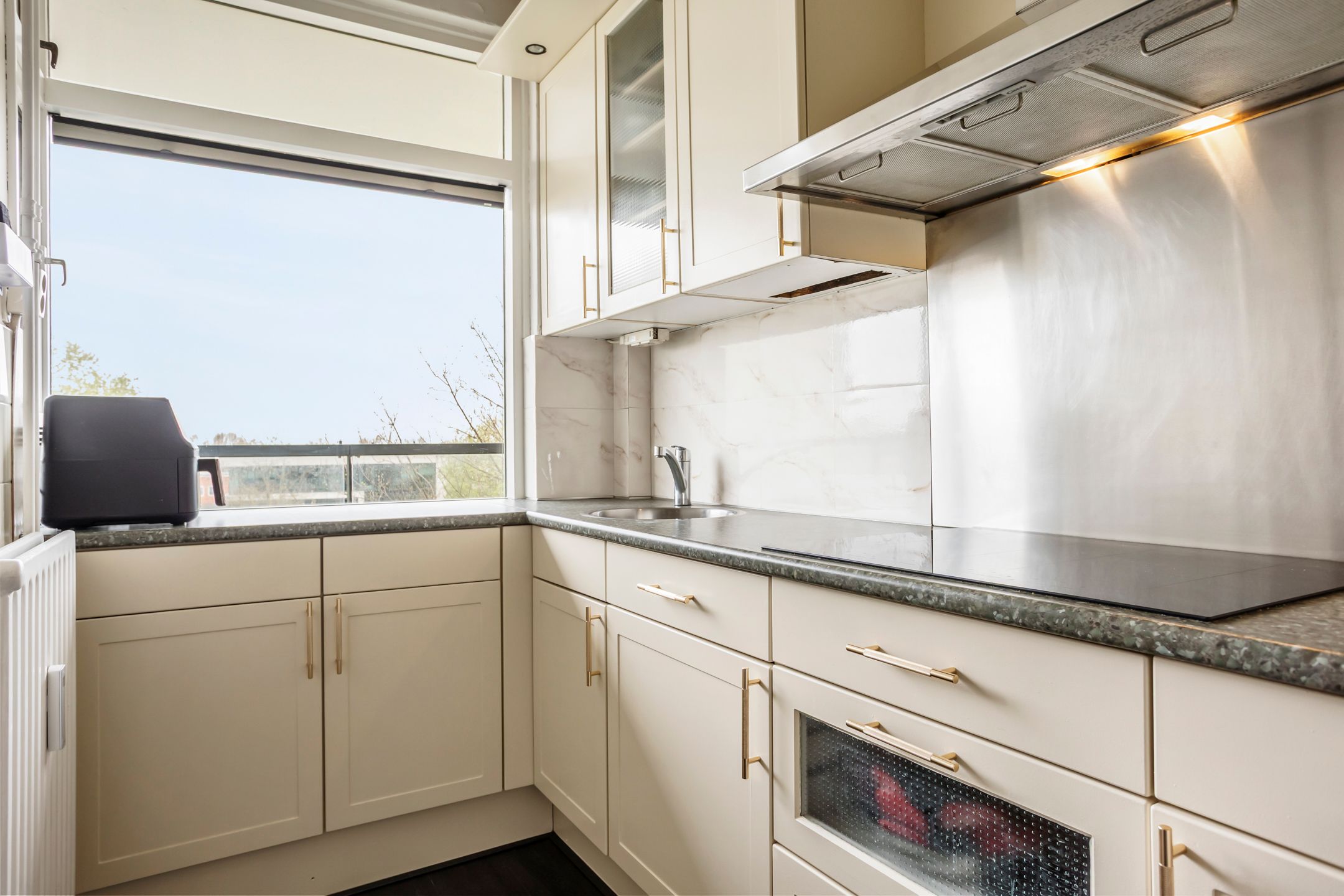 Foto 9 van Burgemeester Caan van Necklaan 586