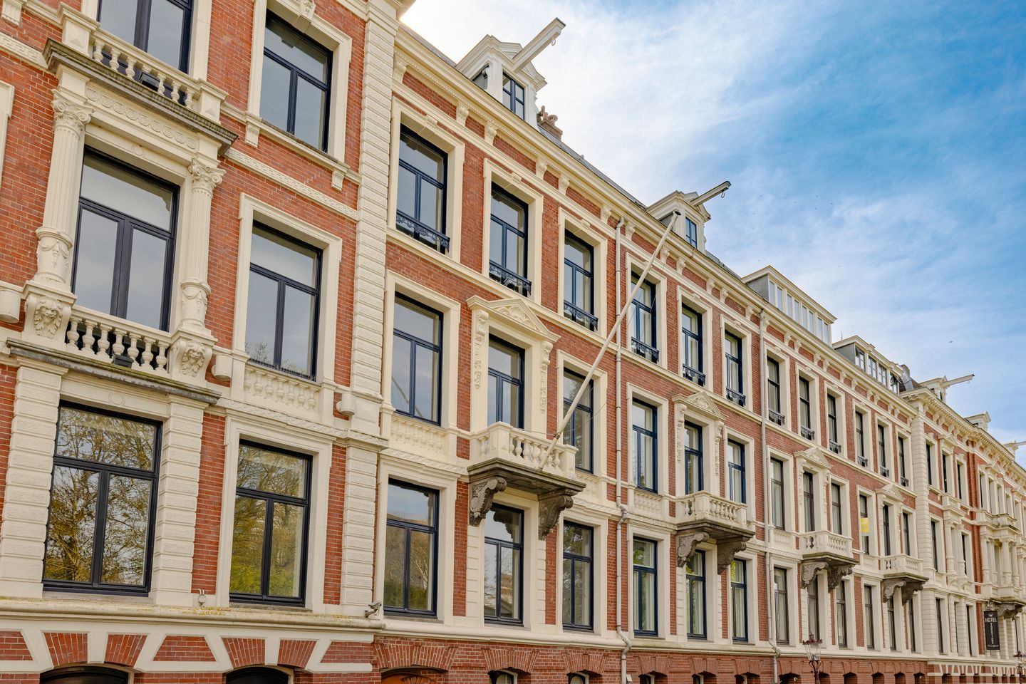 Bekijk foto 3 van Vossiusstraat 3-H