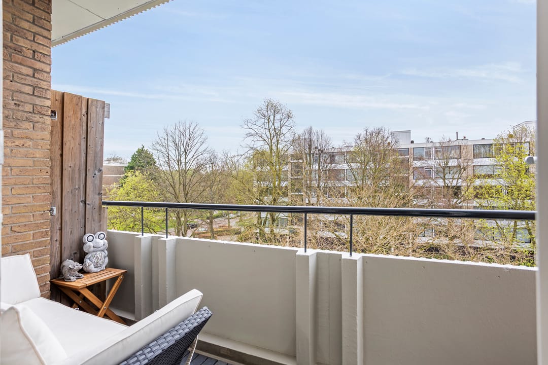 Foto 16 van Burgemeester Caan van Necklaan 586