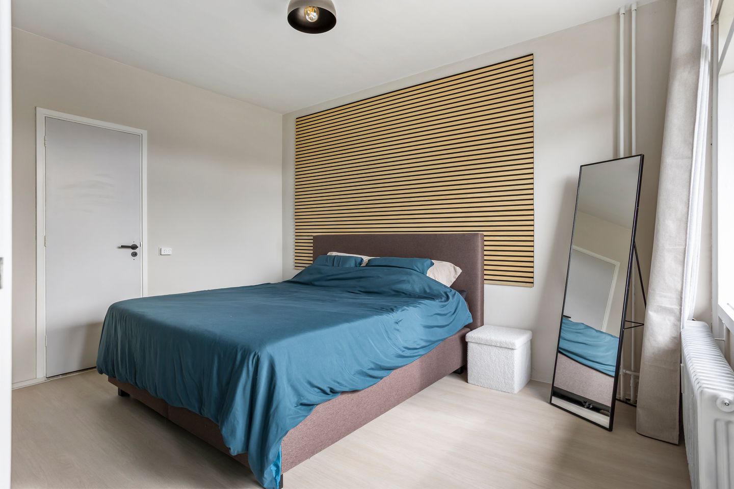 Foto 19 van Burgemeester Caan van Necklaan 586