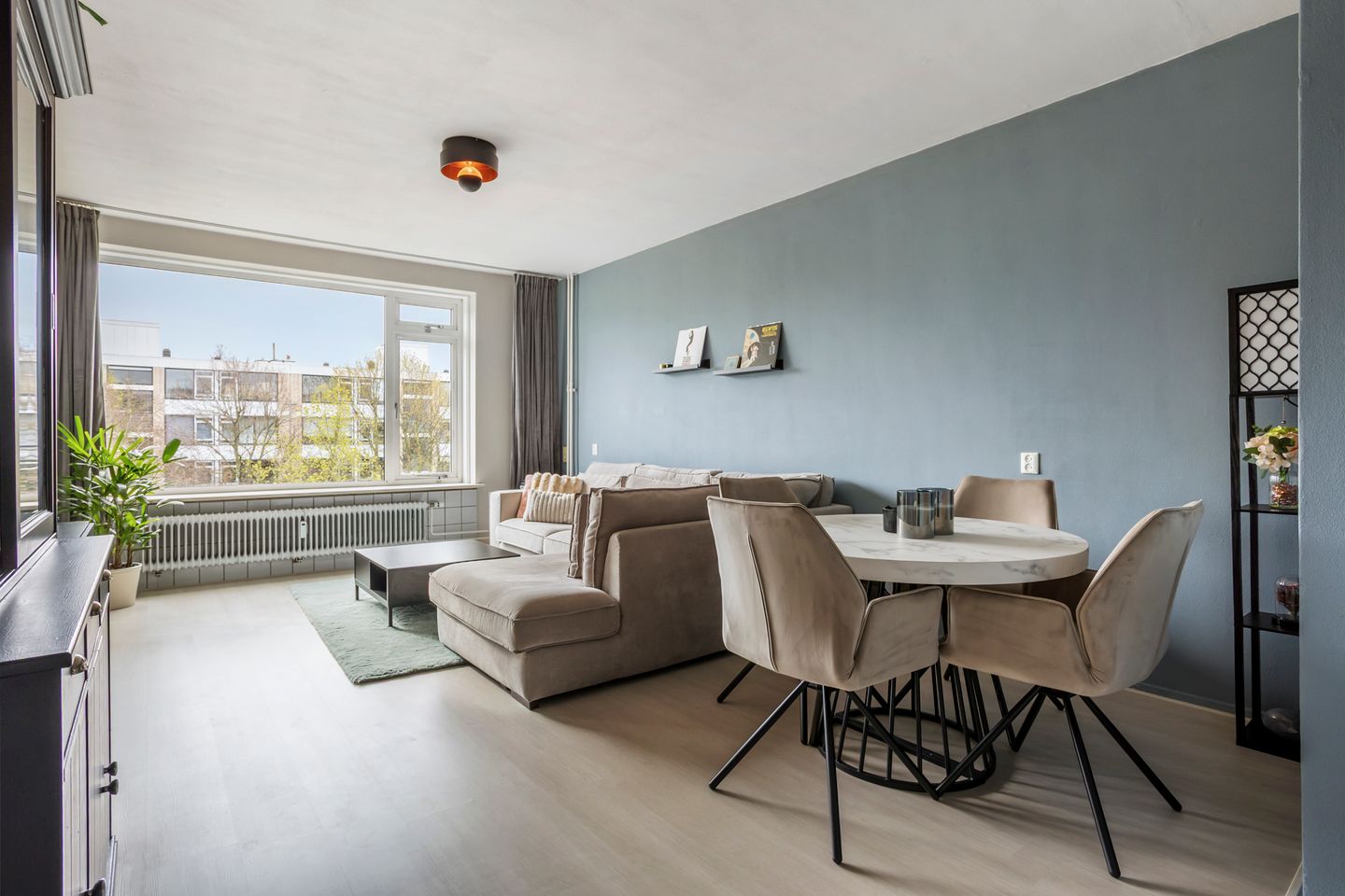 Foto 10 van Burgemeester Caan van Necklaan 586