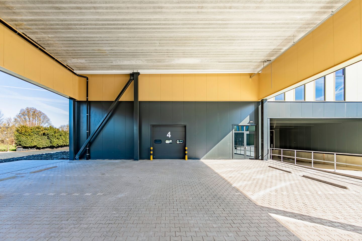 View photo 2 of Thailandlaan 2