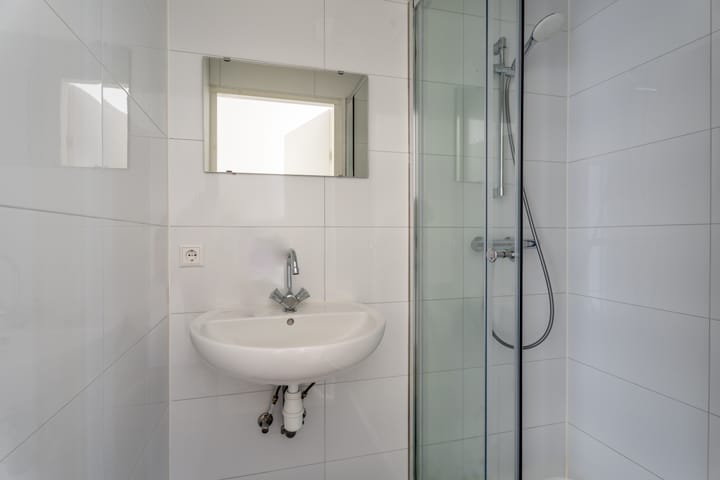 Photo 4 of Kelenstraat 4-A