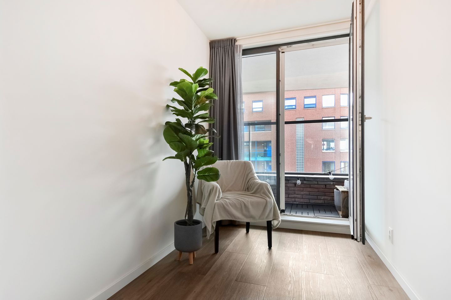 Foto 25 van Treilerdwarsweg 92