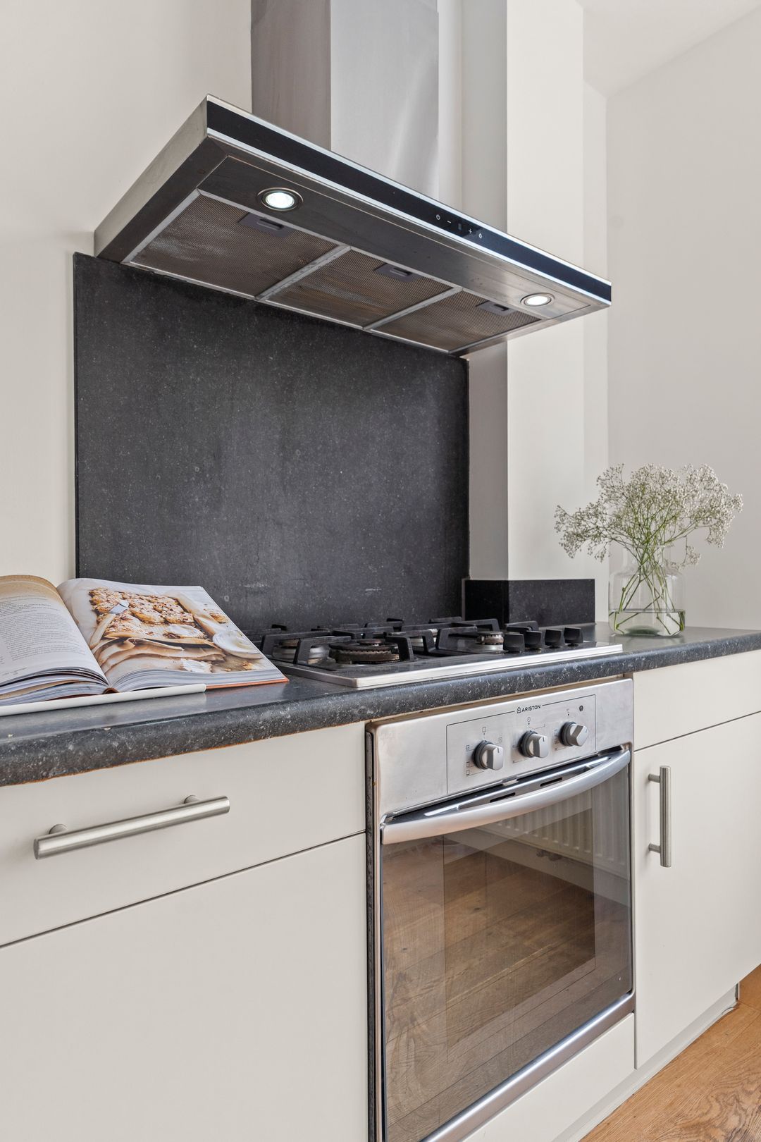 Foto 16 van Zoutkeetsplein 10-2