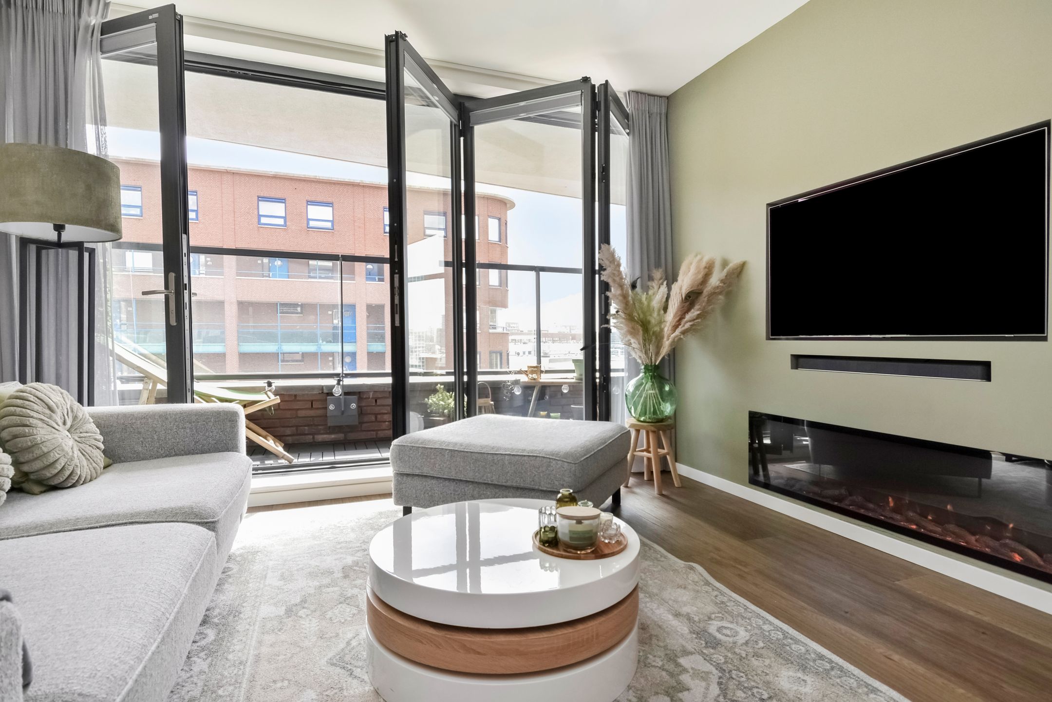 Foto 3 van Treilerdwarsweg 92