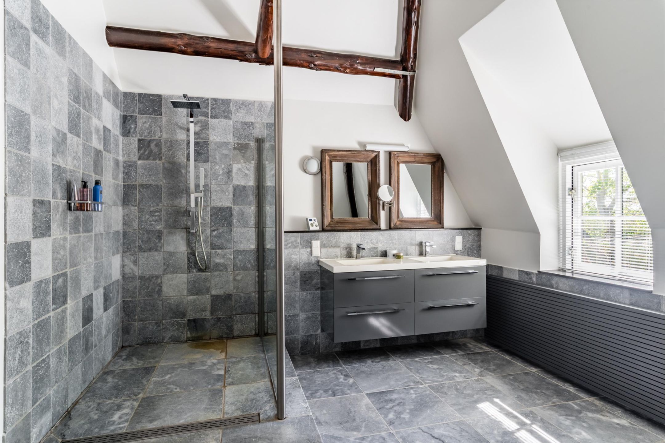 Foto 21 van Maasdijk 409