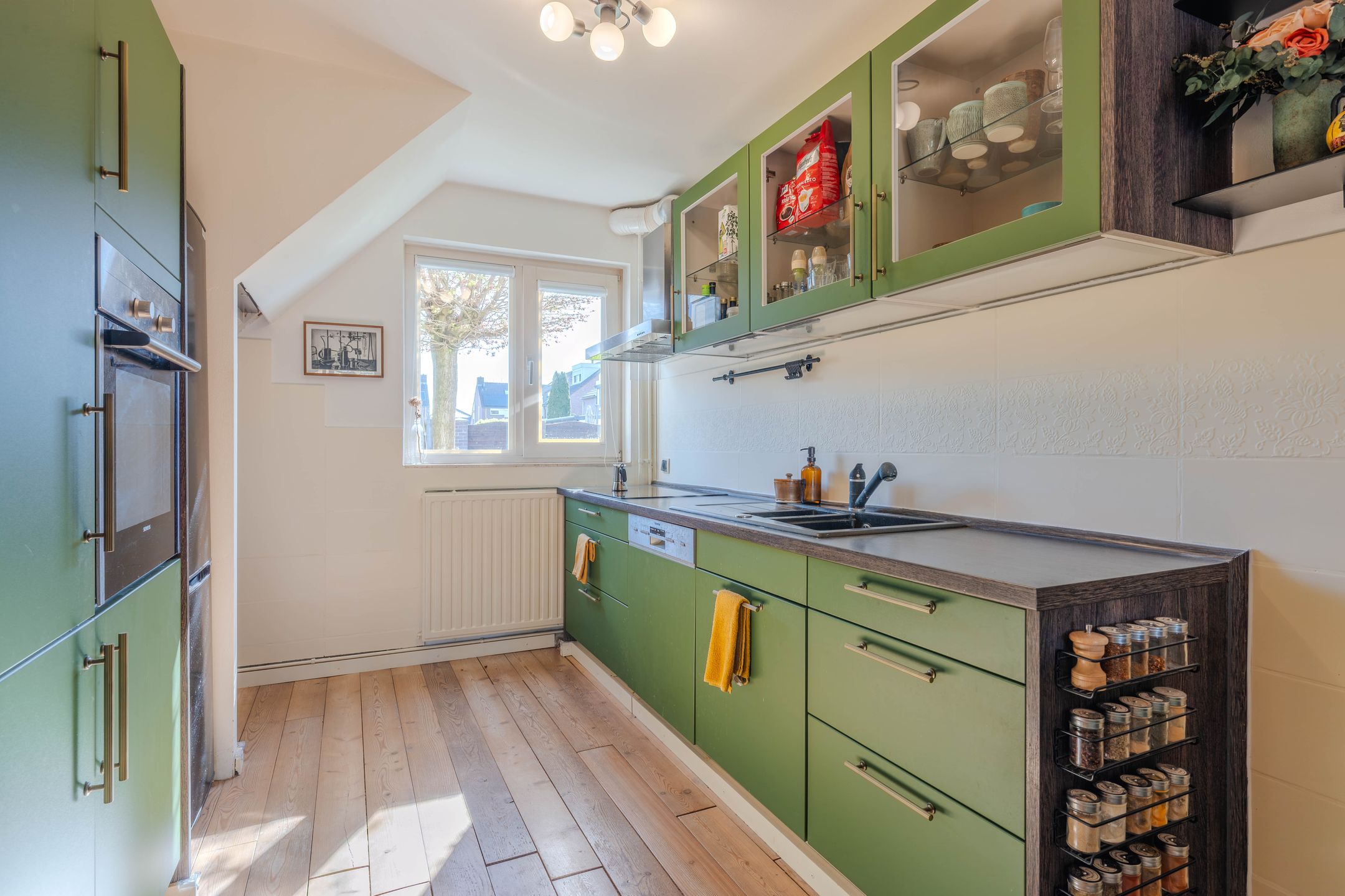 Spacious Semi-Detached Family Home with Garage and Sunny Garden in Quiet Grubbenvorst — 24