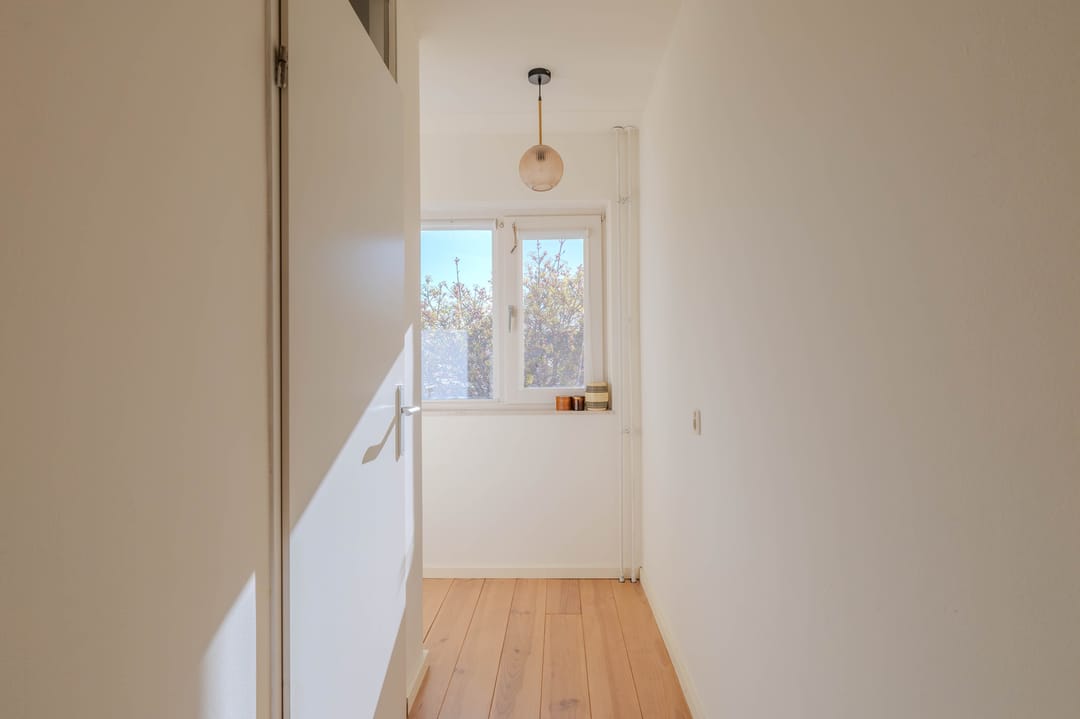 Spacious Semi-Detached Family Home with Garage and Sunny Garden in Quiet Grubbenvorst — 28