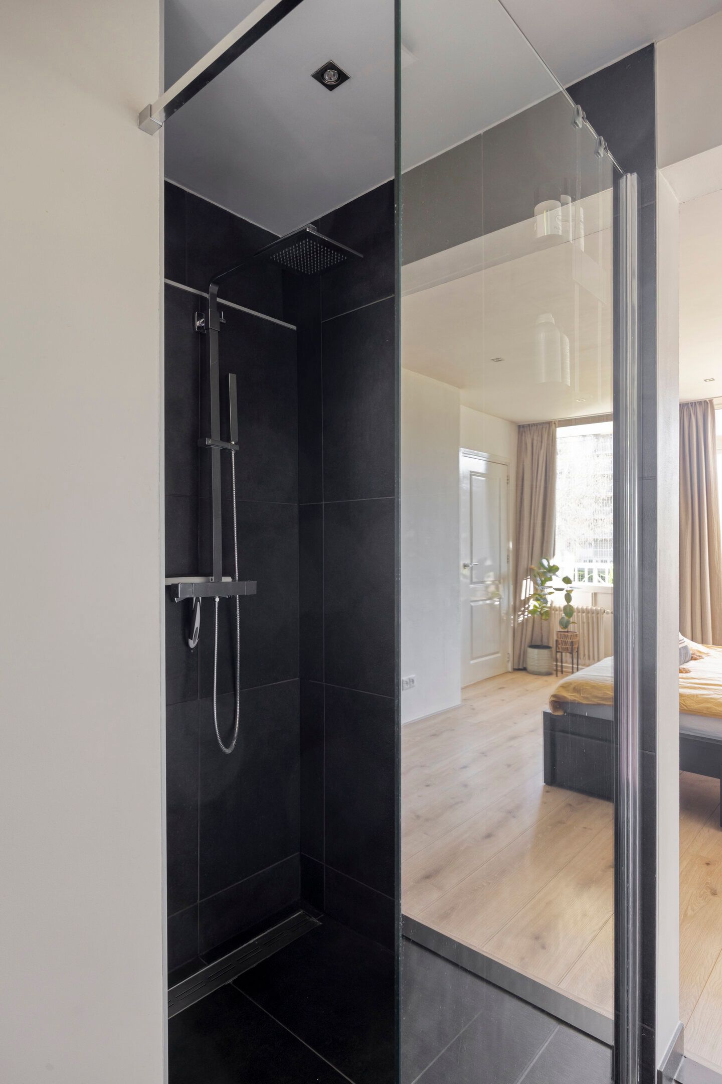 Foto 33 van Antwerpenstraat 444