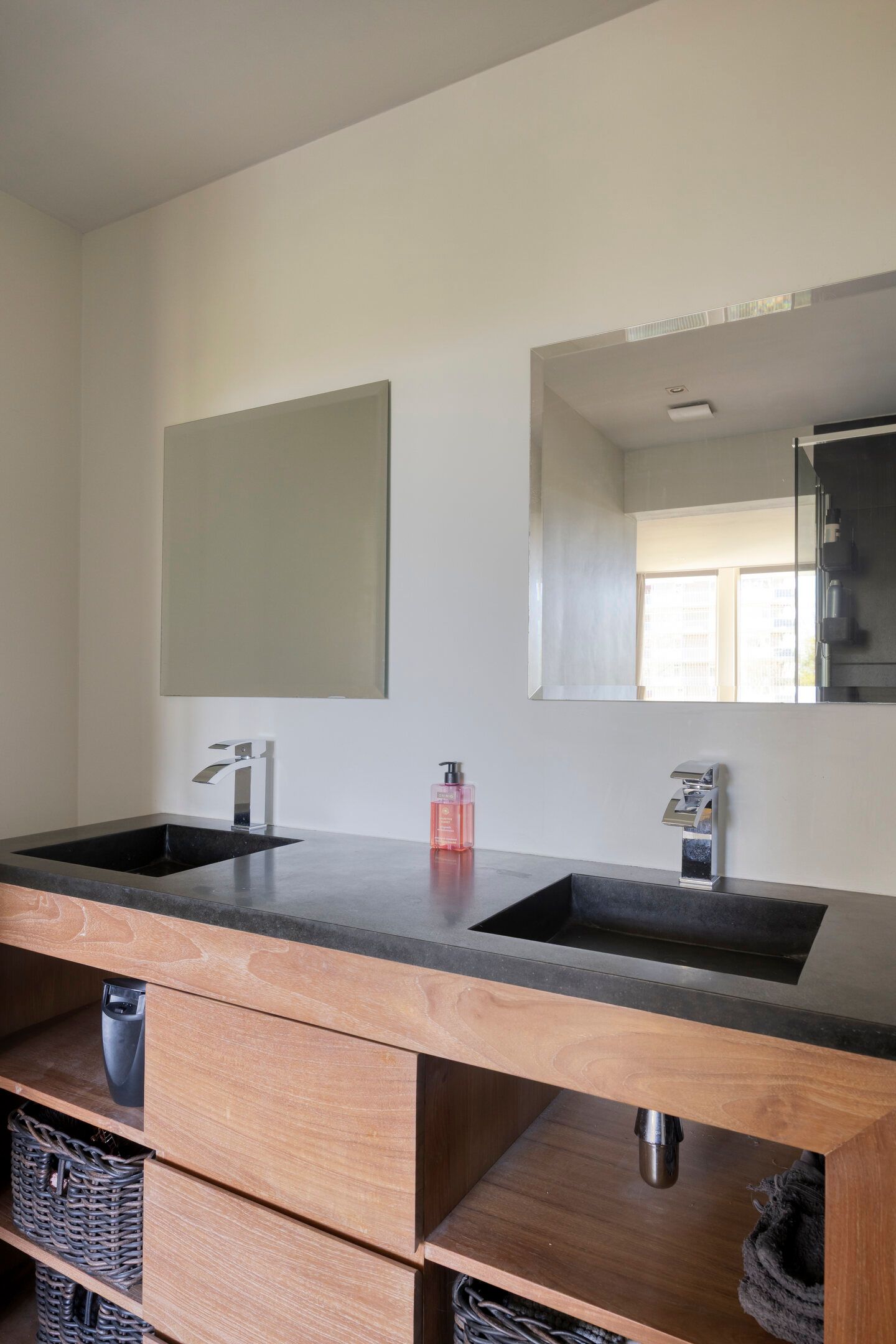 Foto 35 van Antwerpenstraat 444