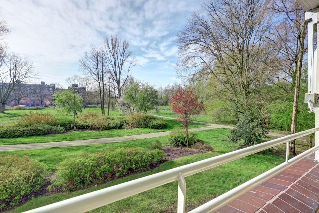 Foto 31 van Van Bassenstraat 162