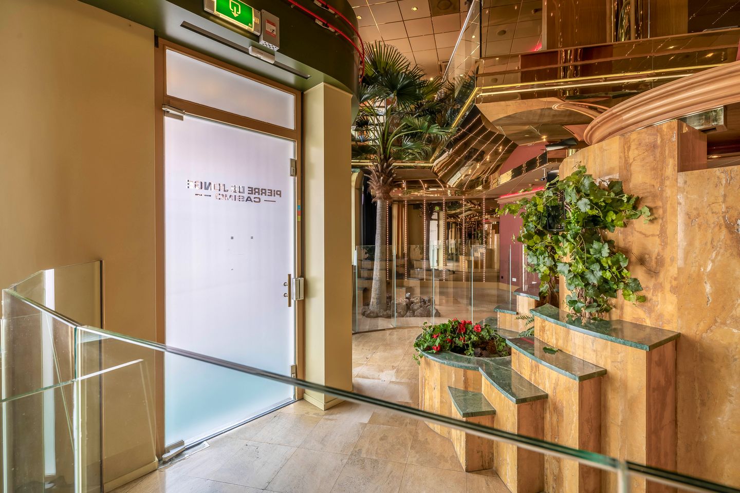 Bekijk foto 5 van Kerkstraat 2