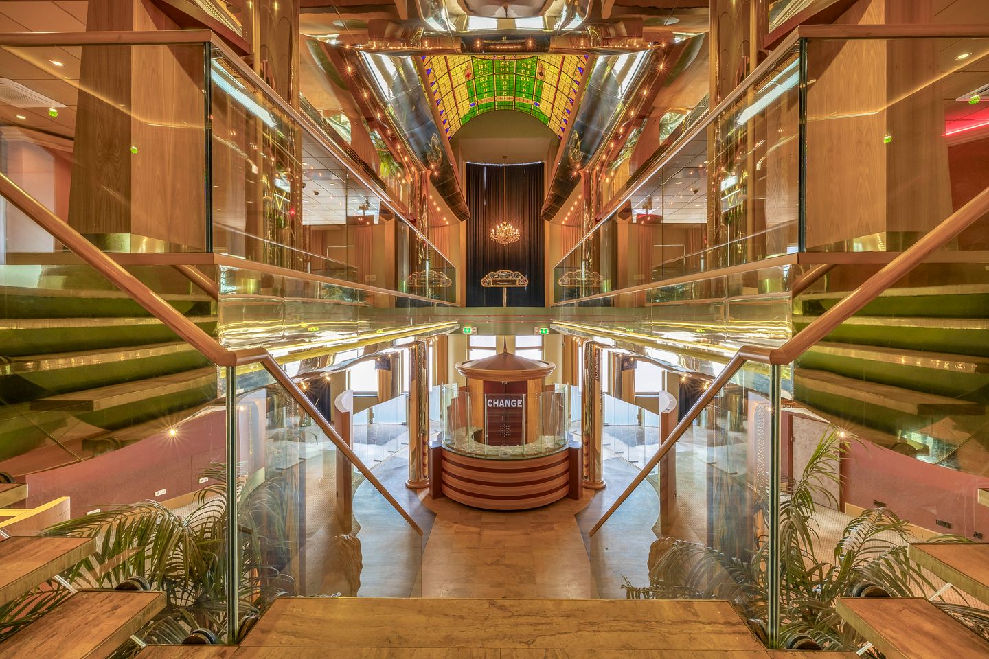 Bekijk foto 2 van Kerkstraat 2