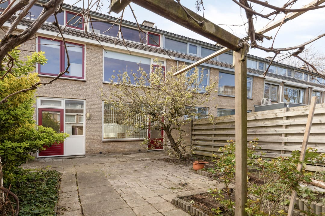 Photo 32 of Madame Curiestraat 73