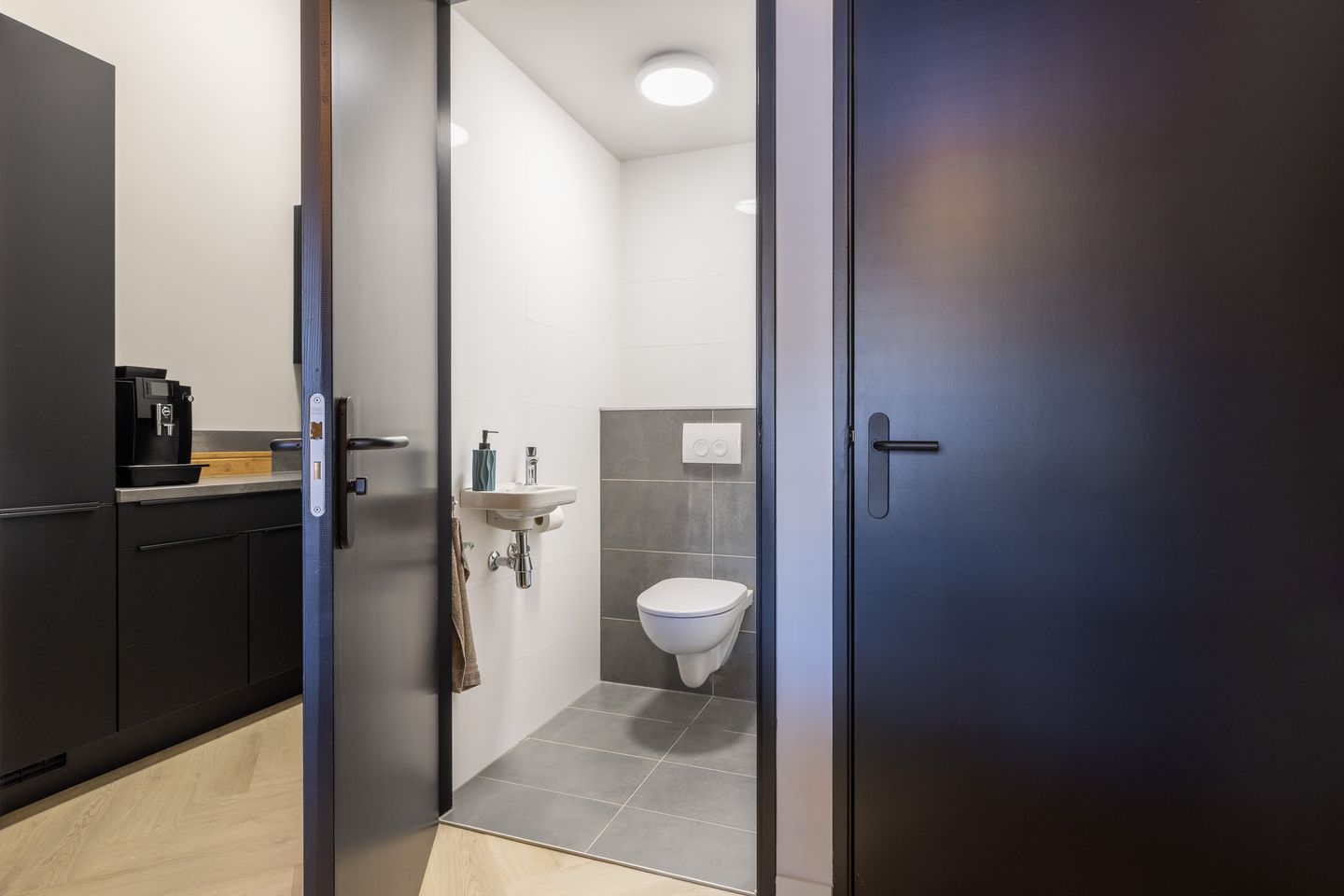 Bekijk foto 5 van Deltazijde 12-p