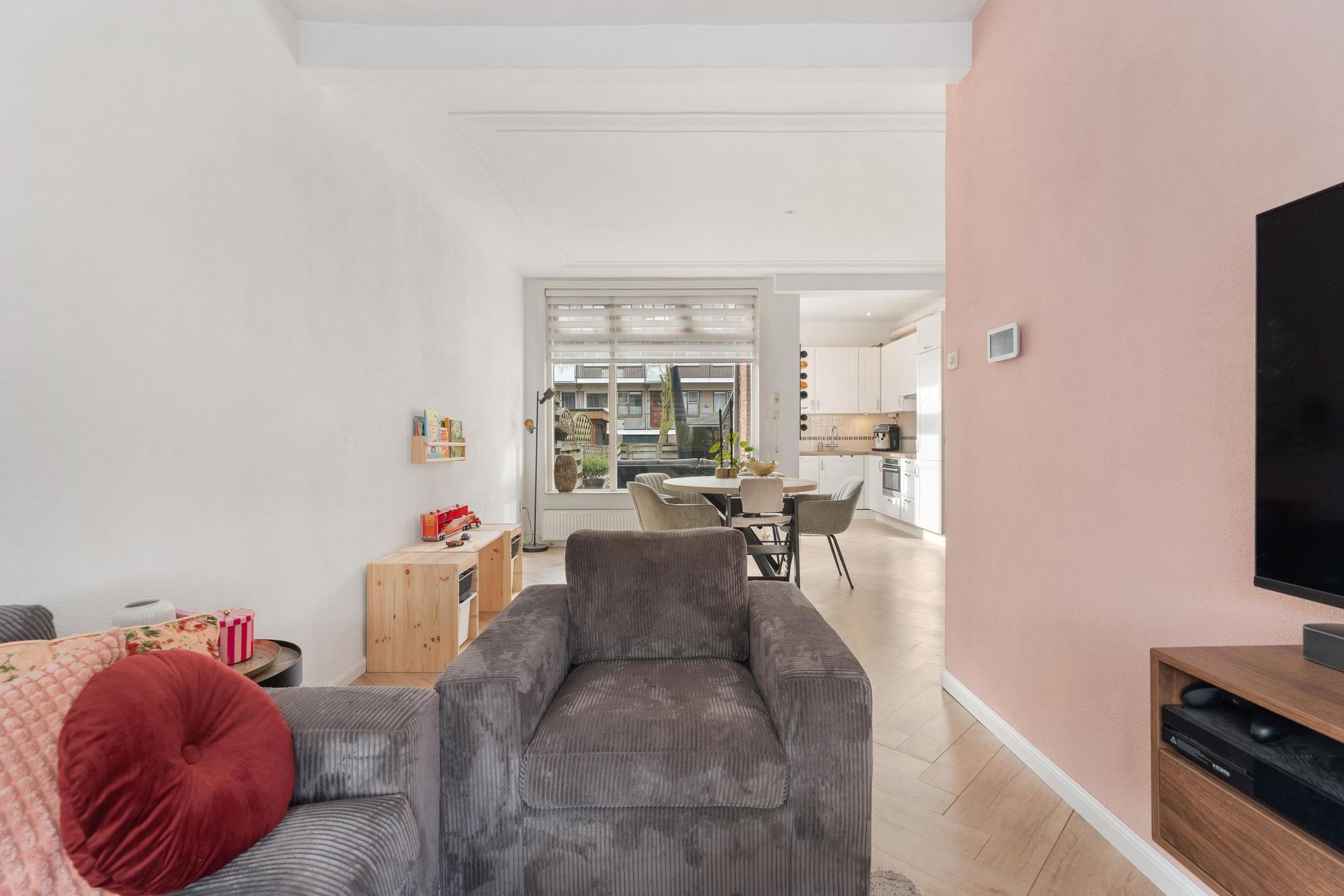 Photo 12 of Surinamesingel 37