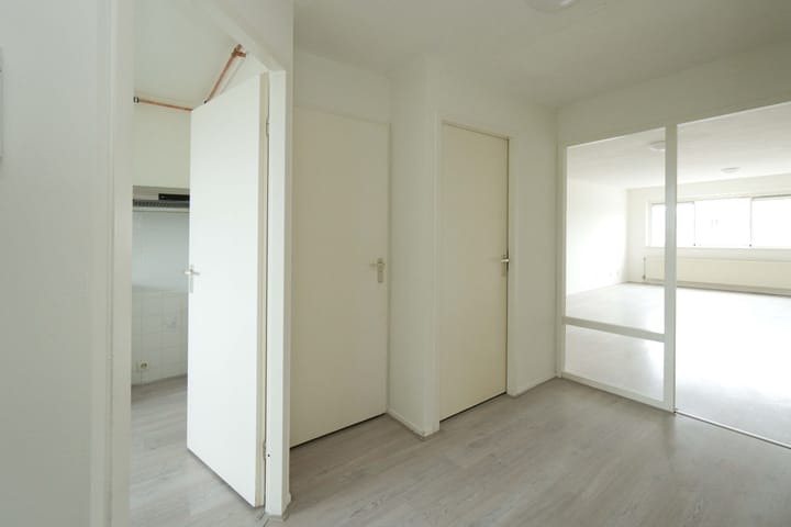 Photo 3 of Zuidplein 208