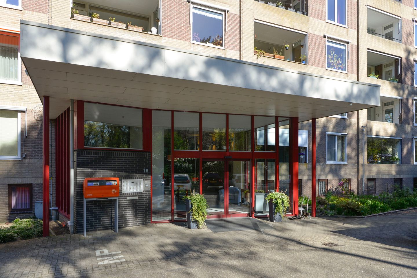 Photo 4 of Arnhemse Bovenweg 18-53