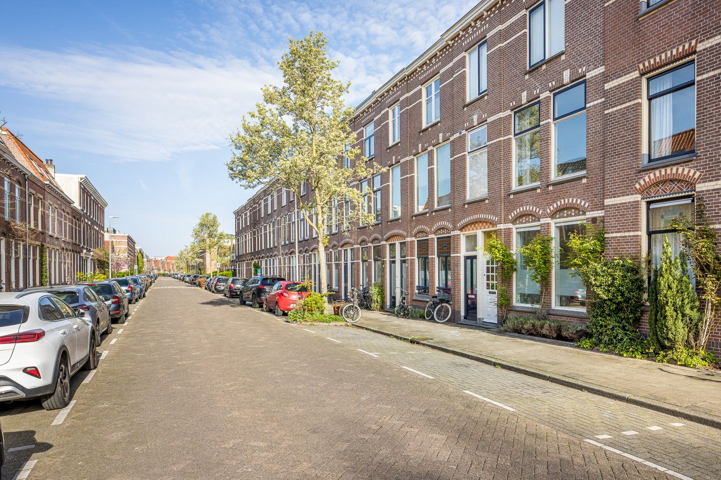 Loft-style ground floor apartment with garden in Rivierenwijk — 29