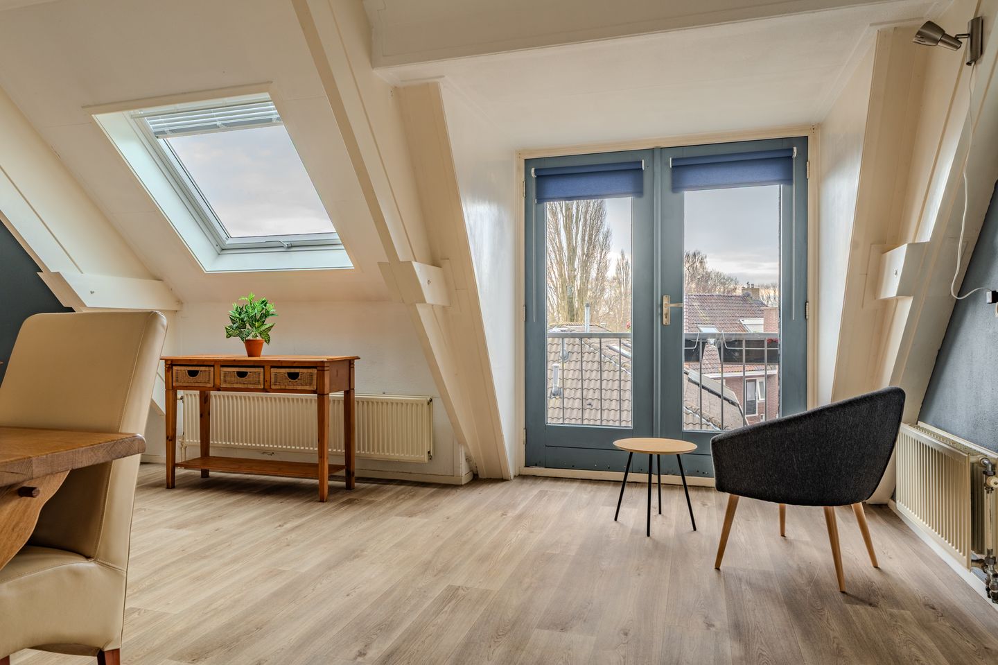 Foto 19 van Burgemeester Bartelsstr 2-B