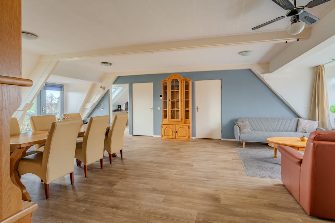 Foto 23 van Burgemeester Bartelsstr 2-B