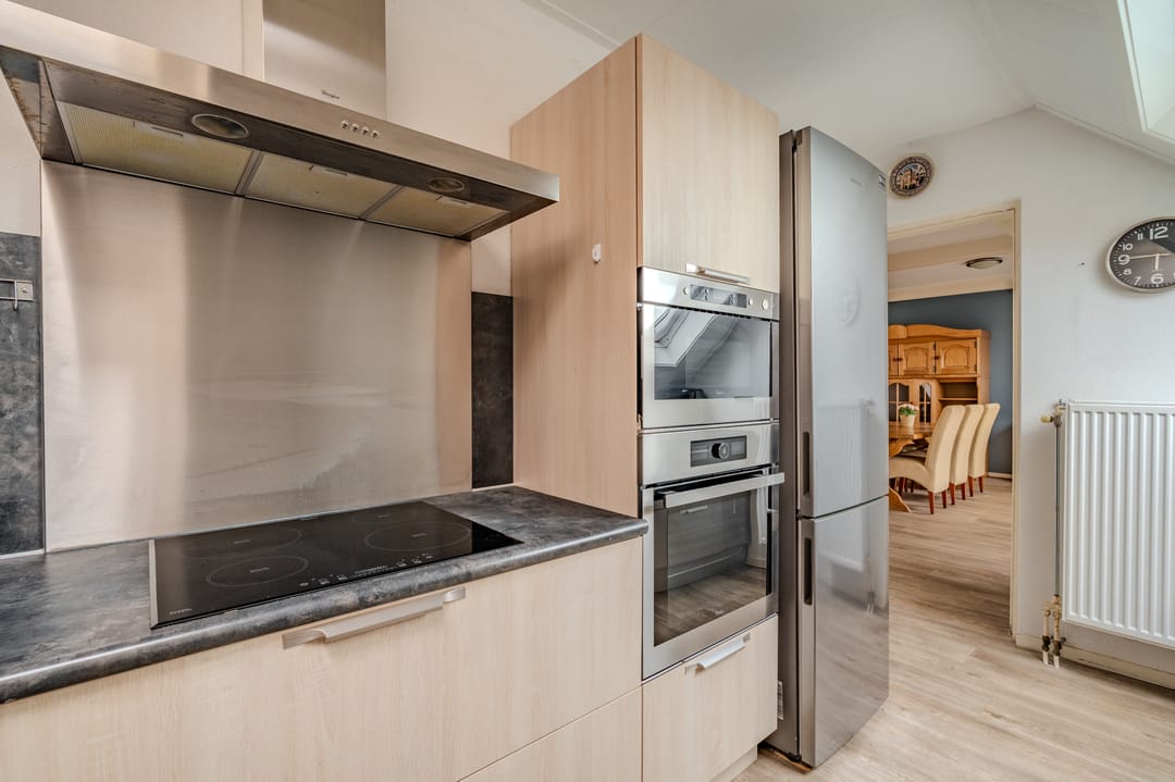 Foto 22 van Burgemeester Bartelsstr 2-B