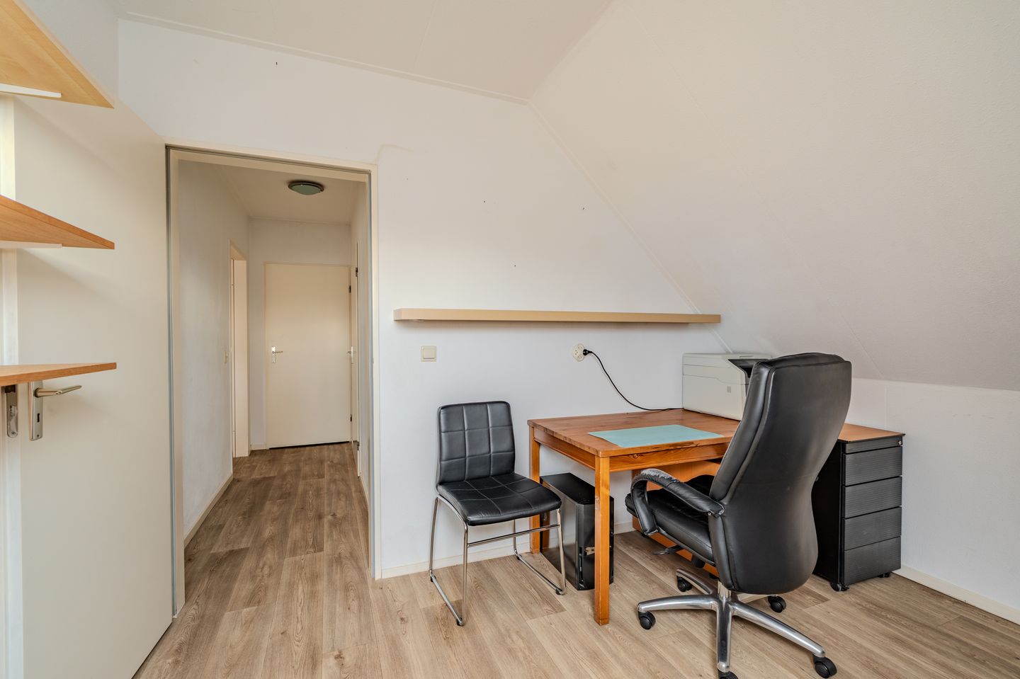 Foto 25 van Burgemeester Bartelsstr 2-B