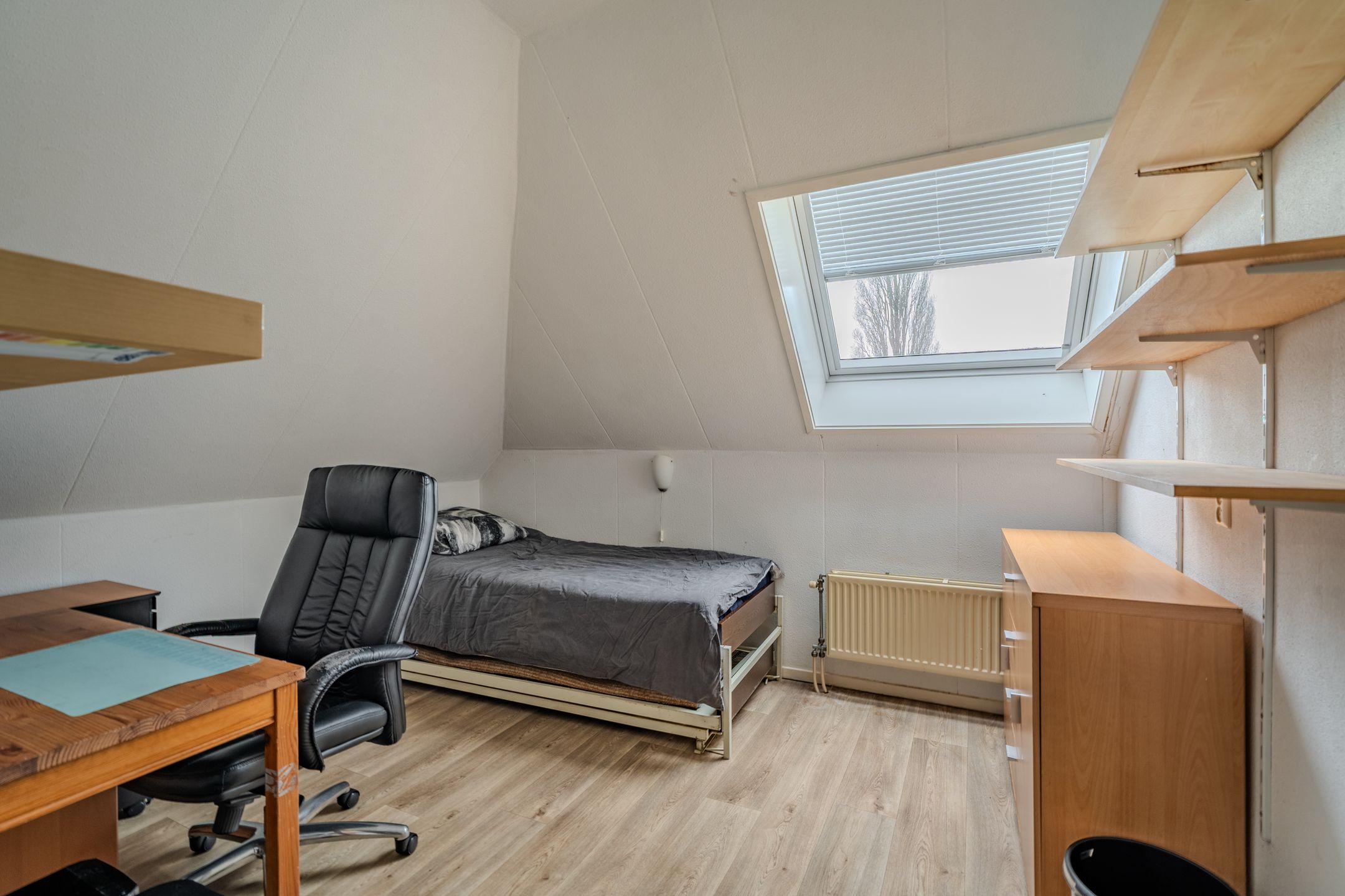 Foto 24 van Burgemeester Bartelsstr 2-B