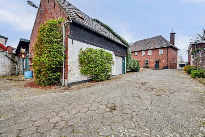 Photo 3 of Haarsteegsestraat 7