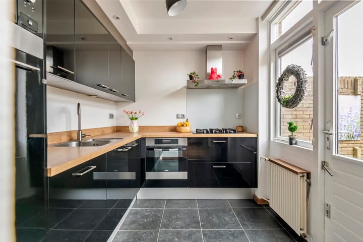 Foto 2 van Larikslaan 6