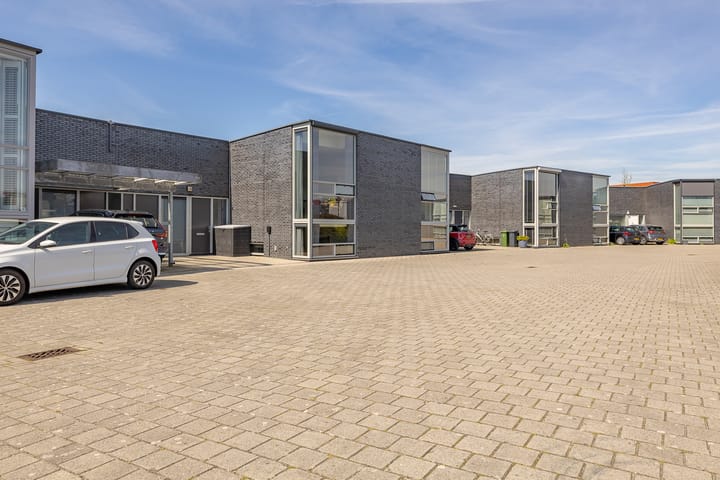 Foto 3 van Mezenhof 4