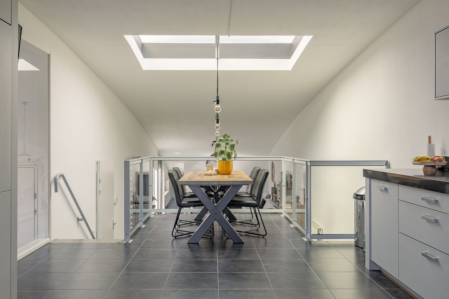 Foto 25 van Mezenhof 4