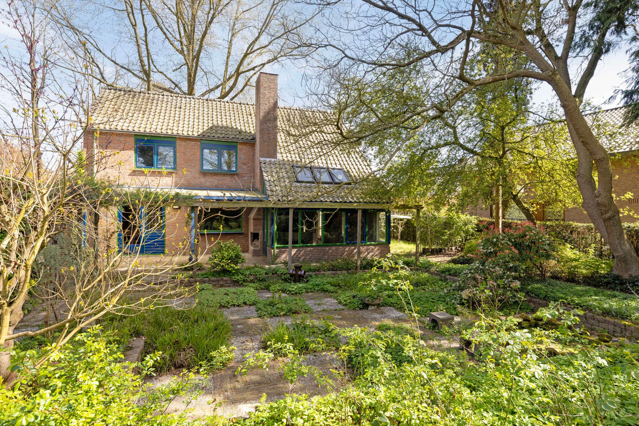 Detached villa with garage in green villa district near Geldrop — 57