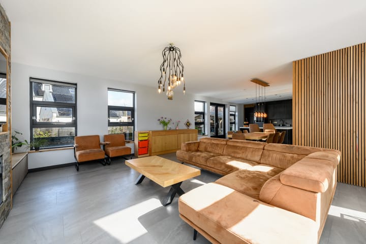 Vrijstaande woning te koop: Willem Lodewijklaan 9, Heerenveen