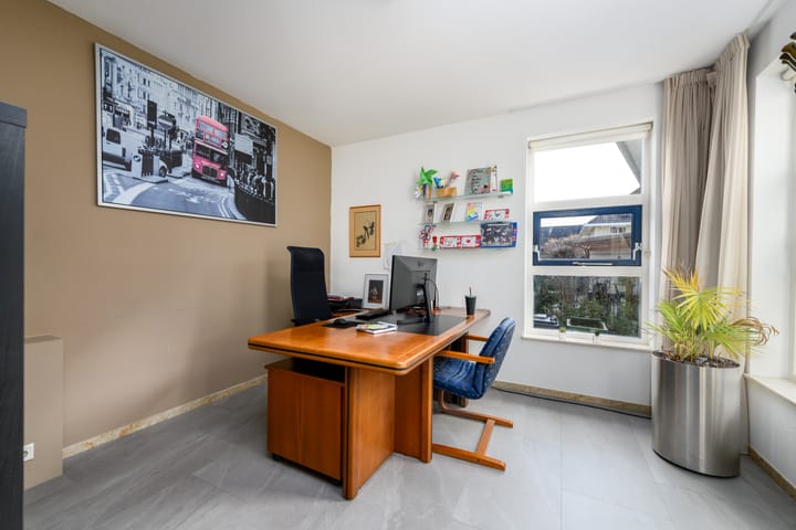 Vrijstaande woning te koop: Willem Lodewijklaan 9, Heerenveen