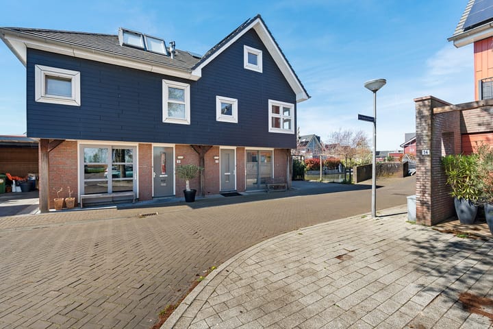 Photo 2 of De Eendrachtswerf 12